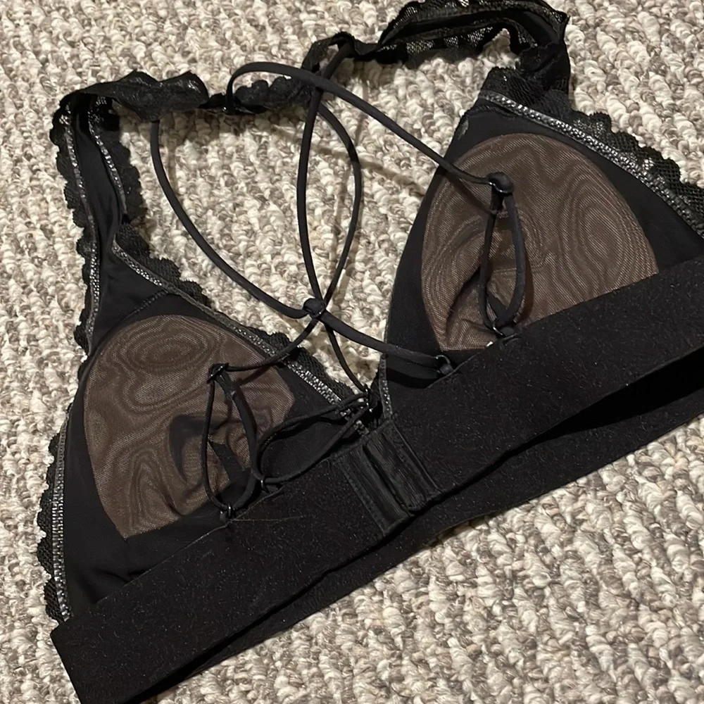 LACE HALTER BRALETTE - Picture 6 of 7